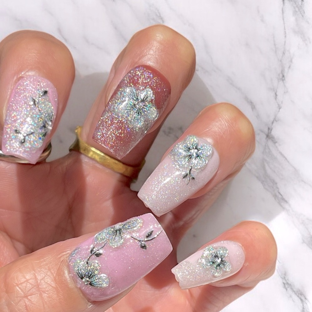 Blossom 🌸 flowers Pink Color Glitter Press on Nail 💕